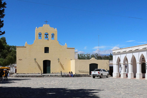 Cachi and Salinas Grandes: 2-Day Tour of Hills and Incredible Landscapes Cachi and Salinas Grandes: 2-day tour from Salta