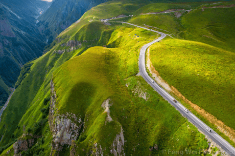 Tbilisi: Premium Kazbegi–Ananuri–Mtskheta Private Tour