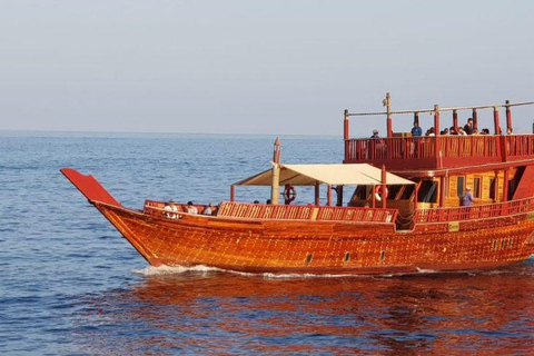 Muscat: Full-day Tour with Sunset Dhow Cruise & Local Lunch Full-Day Tour with German French Guide,Dhow Cruise and Lunch