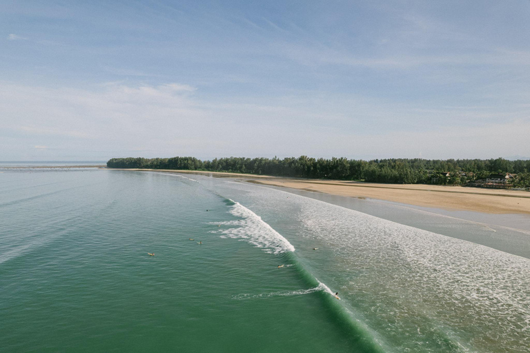 Khao Lak: Experiência de surf em pequenos grupos com duração de 1,5 horasExperiência de surf: aula de surf privada