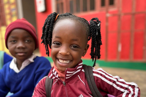 Arusha: Visita de beneficência à creche e à pré-escola SATINO