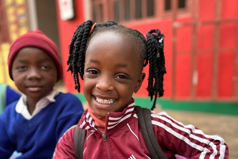 Arusha: Visita de beneficência à creche e à pré-escola SATINO