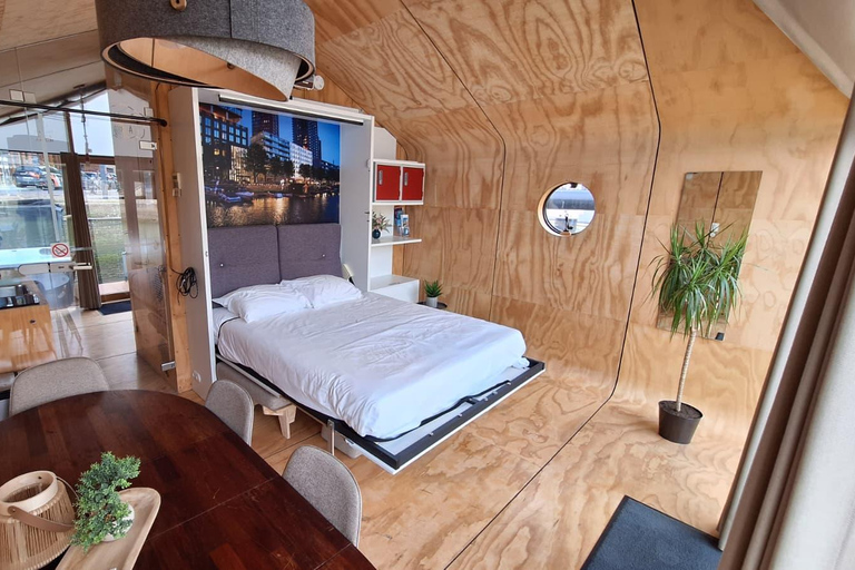 Rotterdam: Floating Innovations Tour with Drink