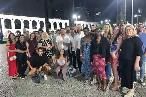 Rio: Lapa Pub Crawl with Live Samba and Shots