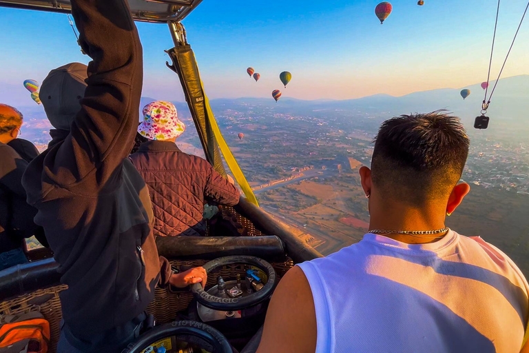 Mexiko City: Ballongflygning, Teotihuacan och Guadalupe-helgedomen
