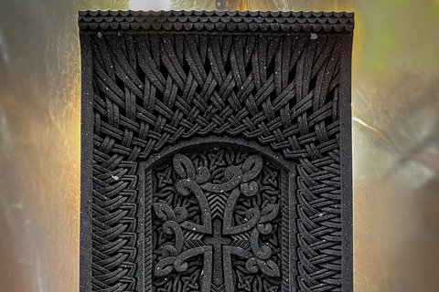 Clase Magistral de Artesanía Khachkar: Desvelando el Patrimonio de Armenia