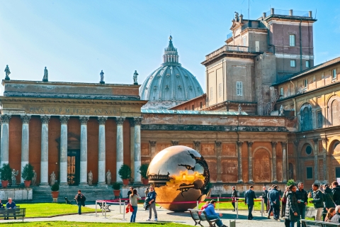 Ciudad del Vaticano: lo más destacado en grupos reducidosTour grupal en inglés