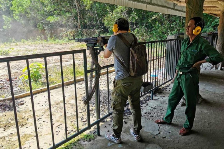 Verken de Cu Chi Tunnels tijdens een halfdaagse tour door Saigon