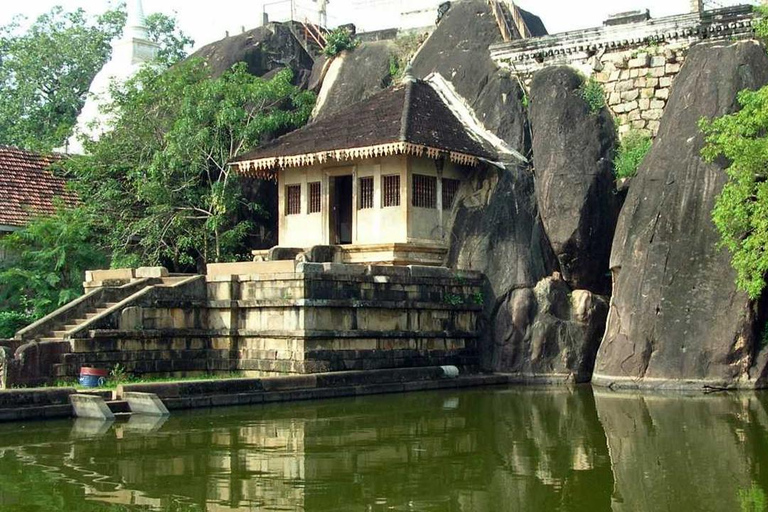 From Sigiriya: Anuradhapura and Mihintale Private Tour