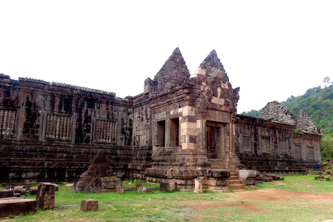 Luang Prabang: 2-Day Private Wat Phu and Waterfall Tour