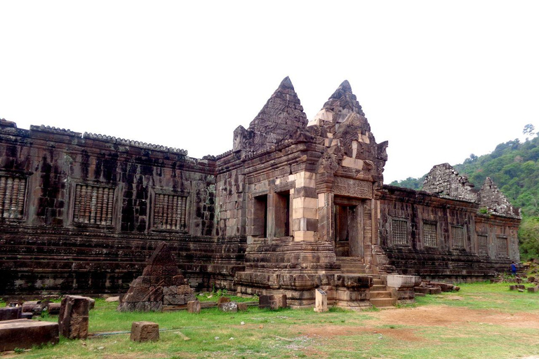 Luang Prabang: 2-Day Private Wat Phu and Waterfall Tour