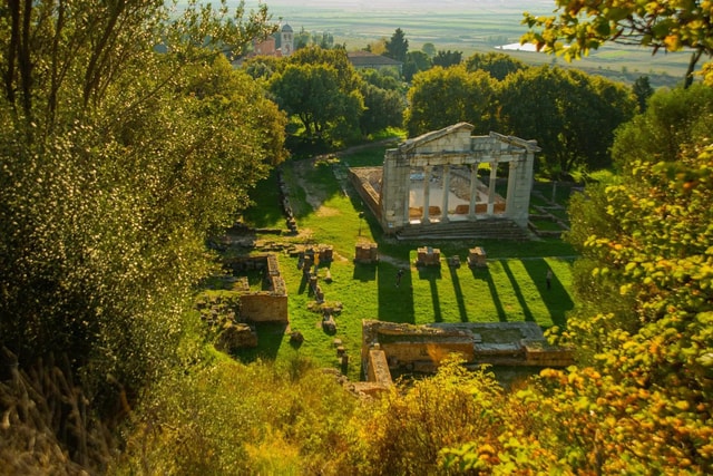 Durres/Tirana: Apollonia, Kloster Ardenica & Weinprobe