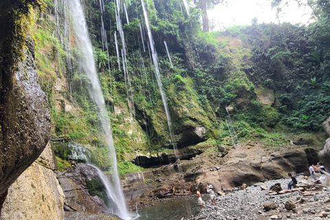 Arusha: Napuru Waterfalls Guided Hike