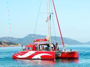 Cruising on a sailing maxi-catamaran