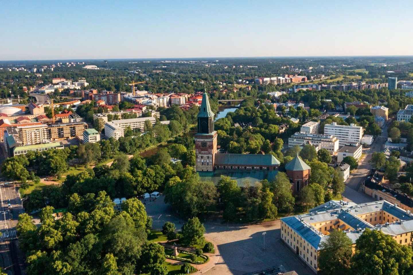 Turku: Express Walk with a Local in 60 minutes