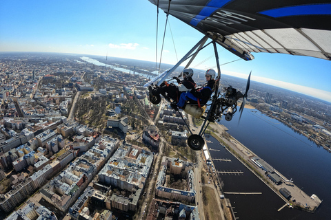 Riga: Hang-Glider 10-Minute Flight Over the City