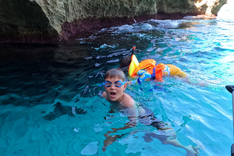 Mallorca: Discover paradisiacal coves on board of an exclusive catamaran