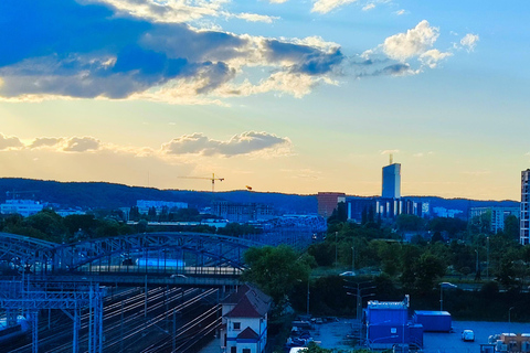 Gdańsk: Wrzeszcz and Shipyard District Private Bike Tour Golden Hour Ride – Gdańsk on evening mood Photo Stops