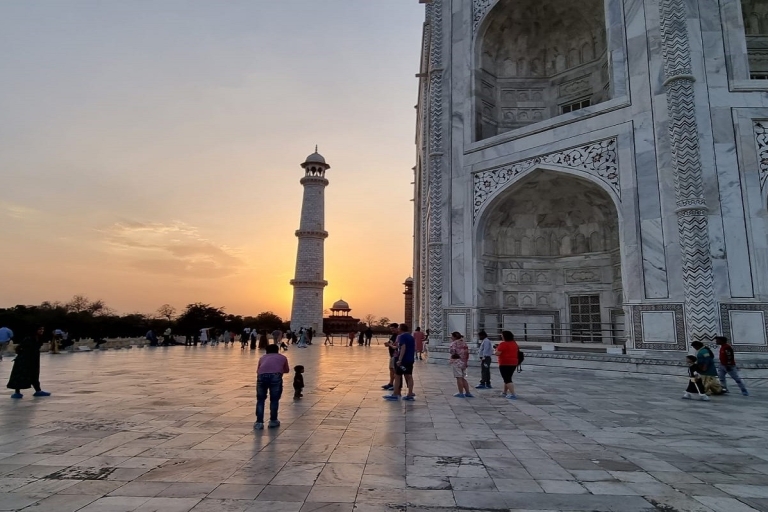 Z Delhi: jednodniowa wycieczka do Taj Mahal i fortu Agra pociągiem Gatiman