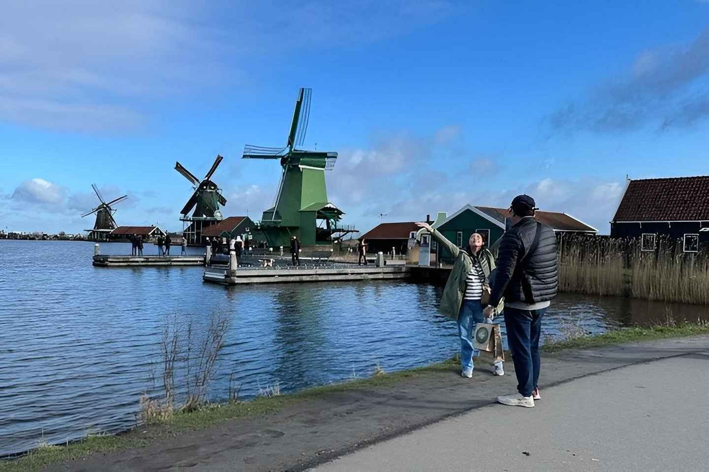 Amsterdam: Zaanse Schans Windmills, Clogs, and Cheese Tour - Amsterdam: Zaanse Schans Windmills, Clogs, and Cheese Tour