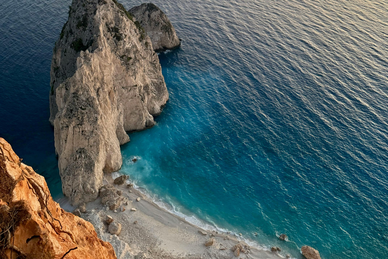 Zakynthos: Private Sightseeing Tour with Locals Zakynthos: Private Island Tour Full option Boat Trip & Views