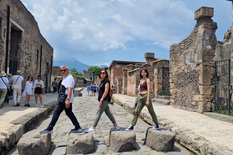 Naples/Salerno Port: Discover the Pompeii Archeological Site Naples port: Regular Grp - French