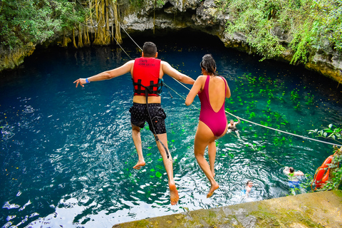 Cancun i Riviera Maya: ATV, Zipline i Cenote Combo TourWspółdzielony ATV z Gold Pass