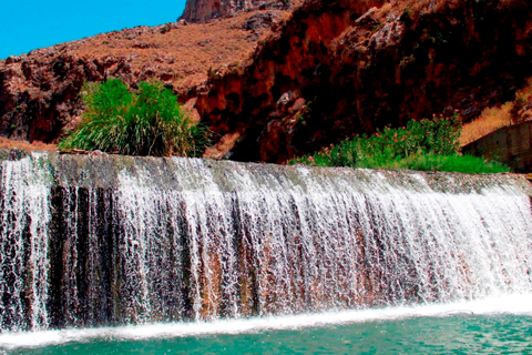 Von Rethymno aus: Fluss-Trekking in der Kourtaliotiko-SchluchtTreffpunkt