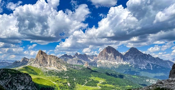 Ab Venedig: Dolomiten-Tagestour mit Cortina und 2 Seen