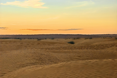 Dżerba: Zachód słońca, wschód słońca i jedna noc w berberyjskim namiocie.Dżerba: zachód słońca, wschód słońca i jedna noc w berberyjskim namiocie.