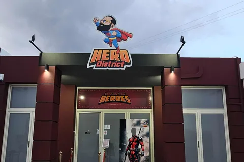 Hero District: Muzeum poświęcone super bohaterom na Syros!