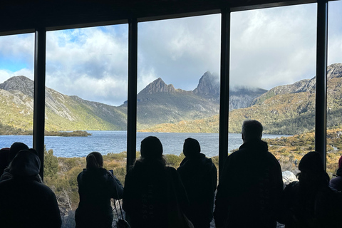 6D5N Tasmania Unveiled: Discovering Icons and Hidden Gems