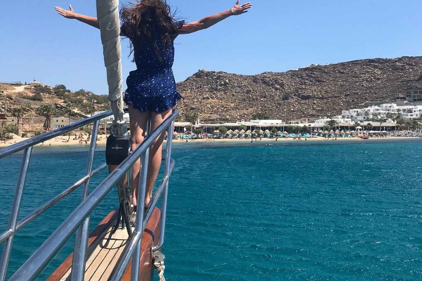 Mykonos: Sunset Sail Cruise to Rhenia with Beach and Dinner