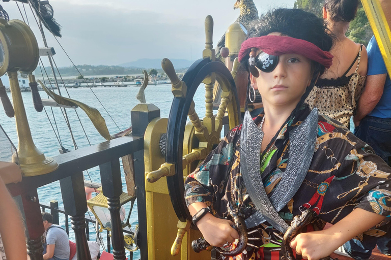 Corfu: Pirate Ship Coastal Cruise with City Views