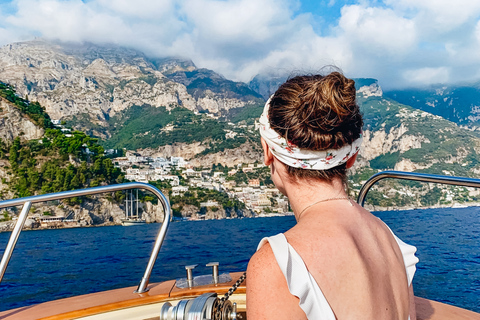 Costa de Amalfi: Excursión en barco y snorkel con capitánCosta de Amalfi: tour en barco y esnórquel en grupos pequeños