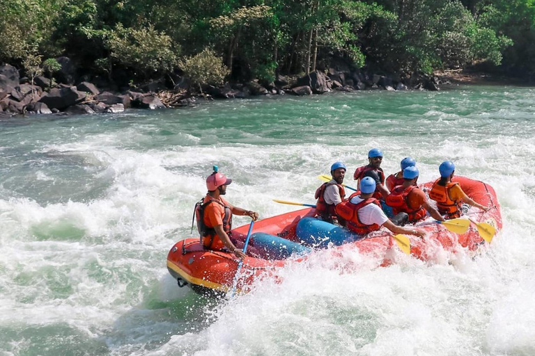 Tbilisi: Rafting on the Aragvi and Ananuri Castle Day Trip