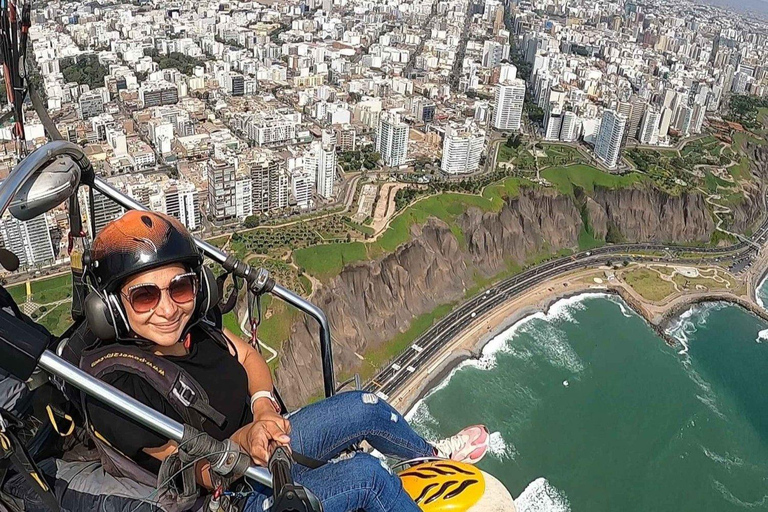 Lima: Paragliding Along The Costa Verde