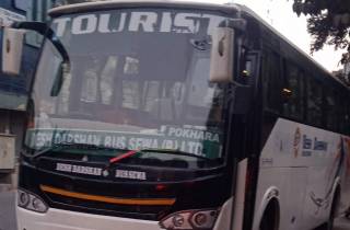 Pokhara nach Kathmandu Deluxe Tourist Bus Ticket