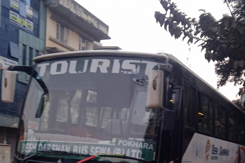 Billet d'autobus touristique de luxe de Pokhara à Katmandou