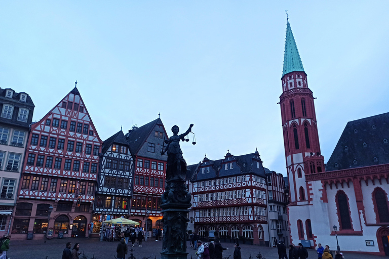 在法兰克福与当地导游一起徒步旅行在法兰克福与当地人一起进行西班牙语导览