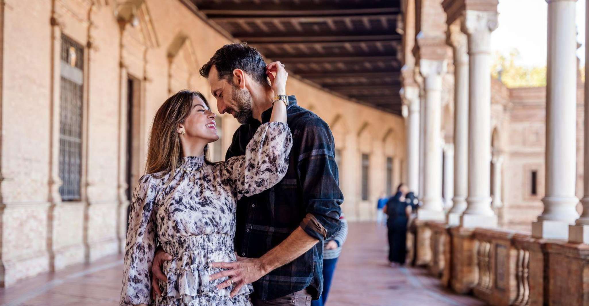 Sevilla, sesión de fotos profesional en Plaza de España - Hizvo