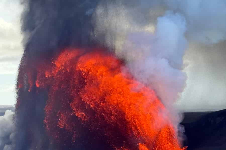 Big Island: Vulkan, schwarzer Sandstrand, Wasserfall, inklusive Mittagessen. Foto: GetYourGuide Big Island: Vulkan, schwarzer Sandstrand, Wasserfall, inklusive Mittagessen. Foto: GetYourGuide