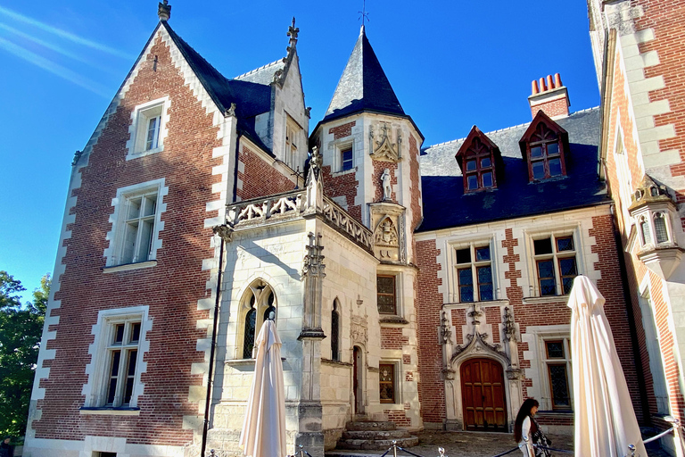 3-day Private Loire Castles Trip 2 Wine tastings by MercedesLive Guided