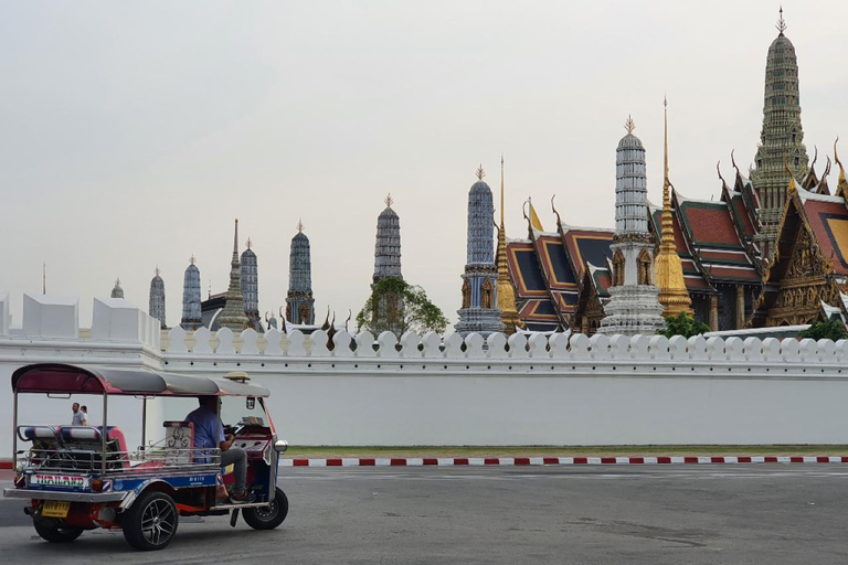 Bangkok: Old City Electric Tuk-Tuk Tour with Guide Private Tour no pick up