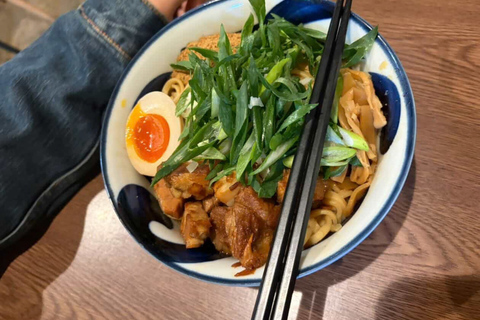 Osaka: Guided Local Food Tour with a Ninja Guide ( Spy )