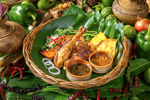 Phnom Penh: Mekong River by a Big Private Cruise