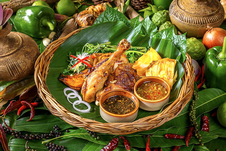 Phnom Penh: Mekong River by a Big Private Cruise