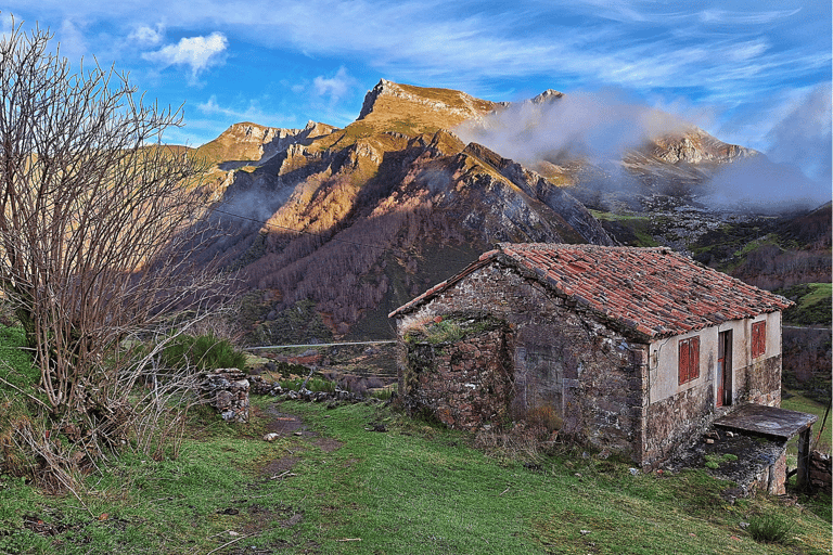 Oviedo/Gijon: Somiedo Natural Park & its Rural Villages Tour from Oviedo: Somiedo Natural Park and its Rural Villages