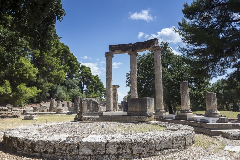 Recorrido por los Antiguos Secretos de Olimpia y el Encanto del Vino