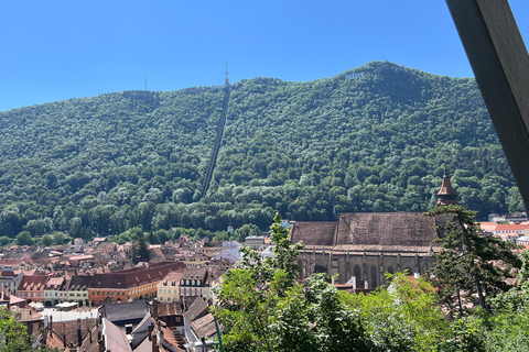 Brașov: Guided Walking Tour with Local Stories